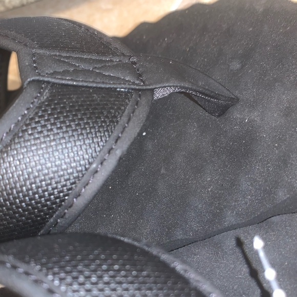 New TAGS THE NORTH FACE black flip flops men’s shoes size 7 women’s 8 - Picture 11 of 11